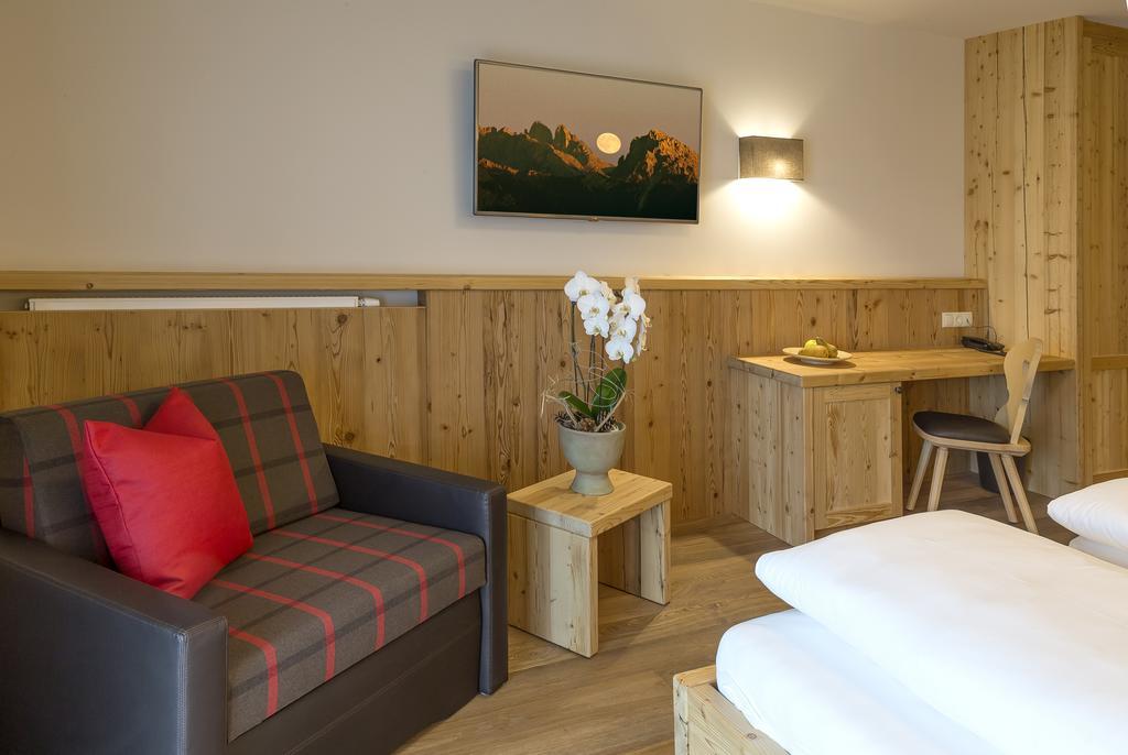 Hotel Anewandter Brunico Chambre photo