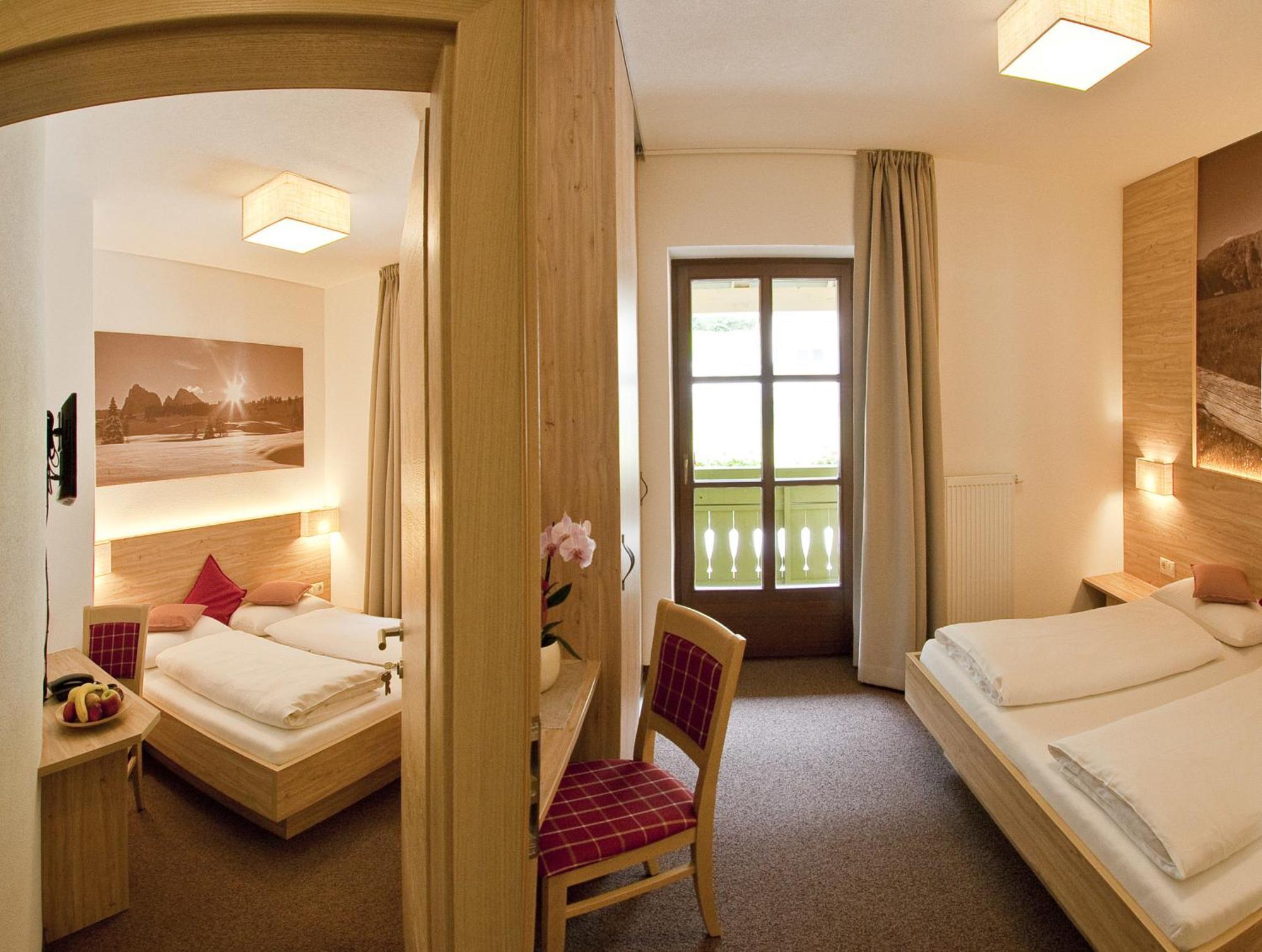Hotel Anewandter Brunico Chambre photo